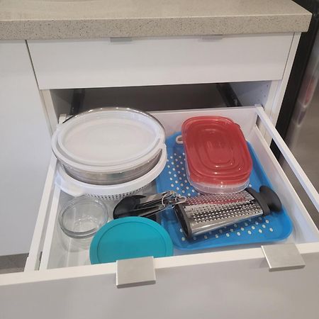 Modern Studio With Kitchenette And Bath Guelph Luaran gambar