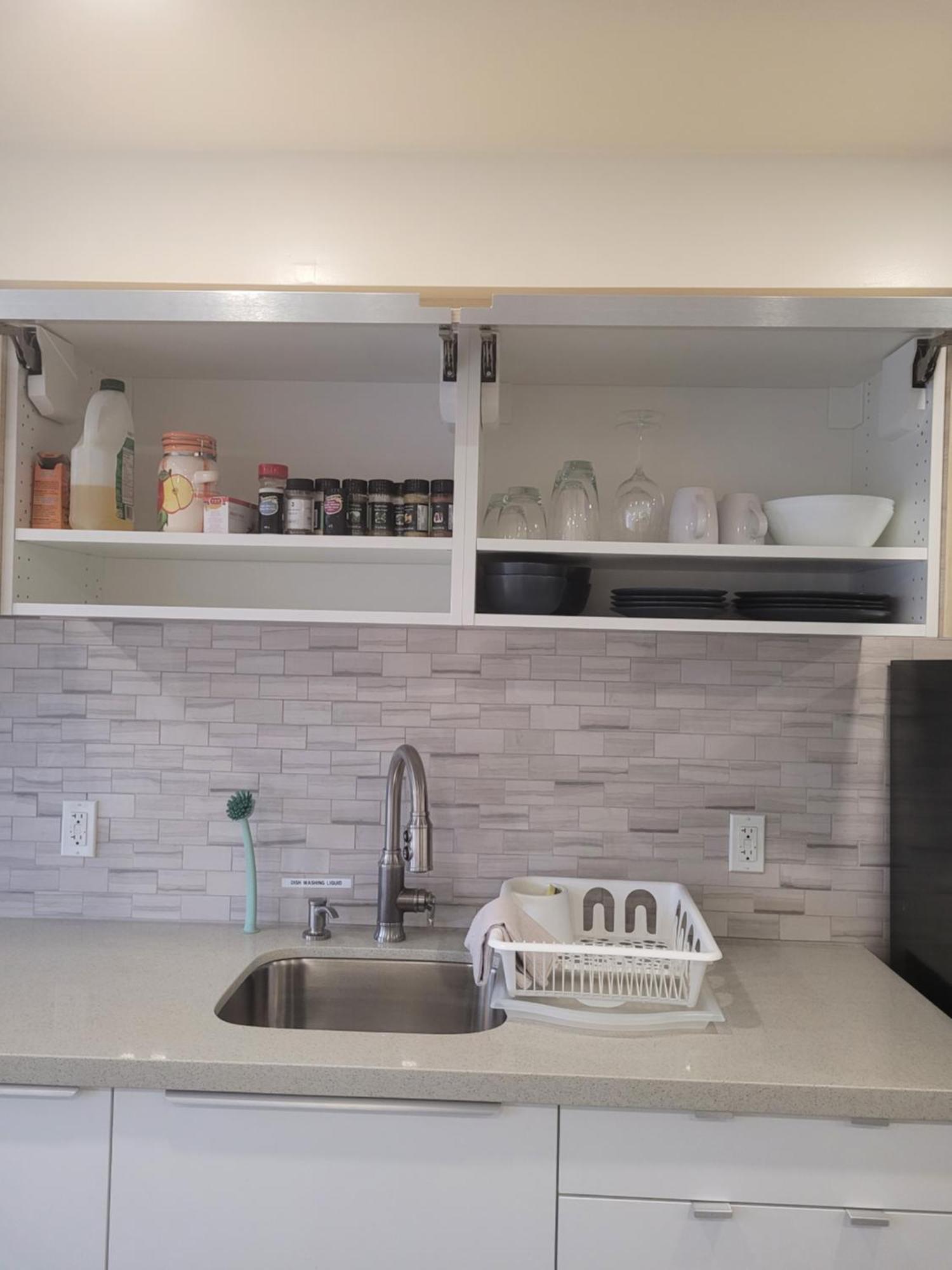Modern Studio With Kitchenette And Bath Guelph Luaran gambar