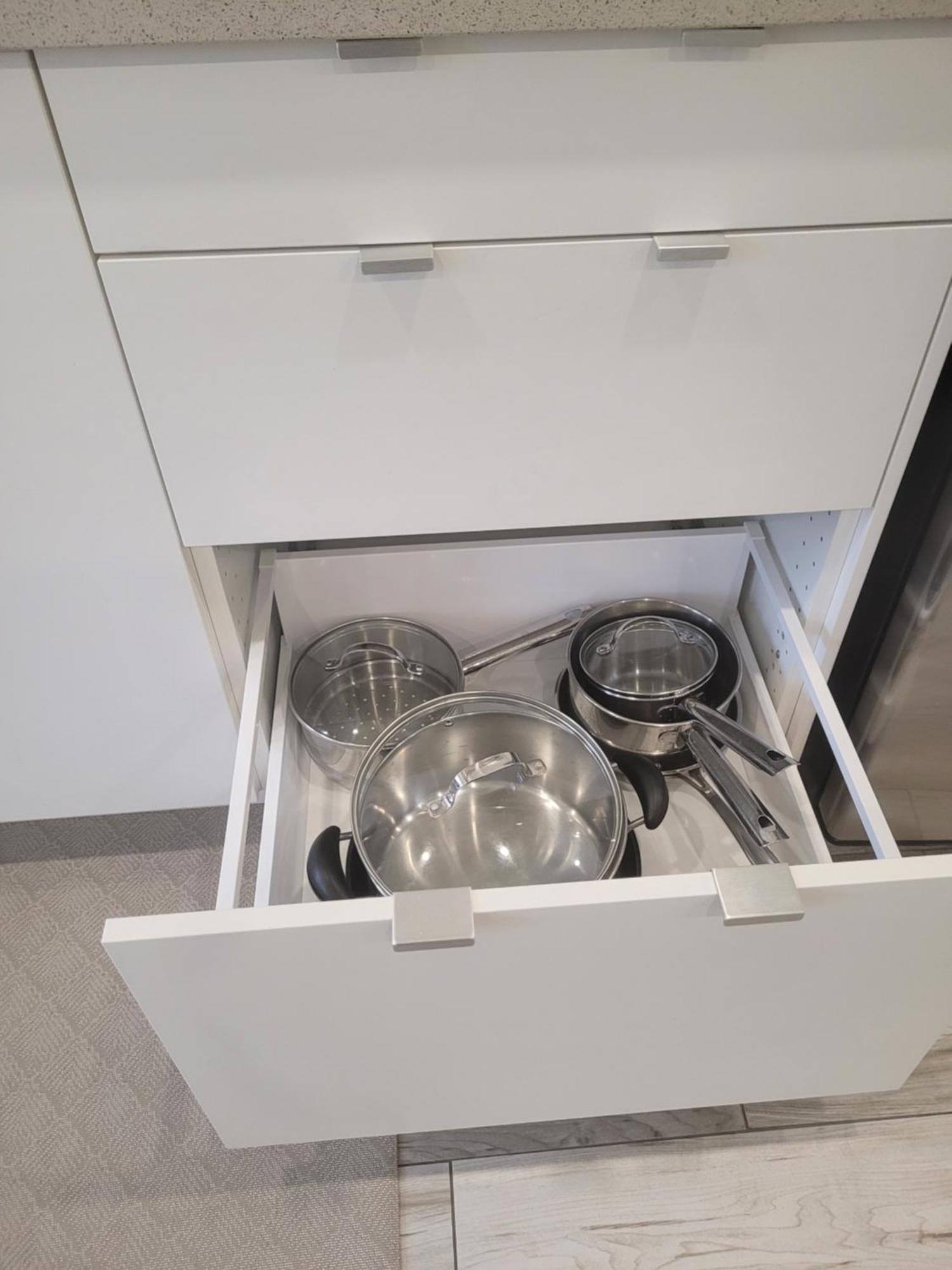 Modern Studio With Kitchenette And Bath Guelph Luaran gambar